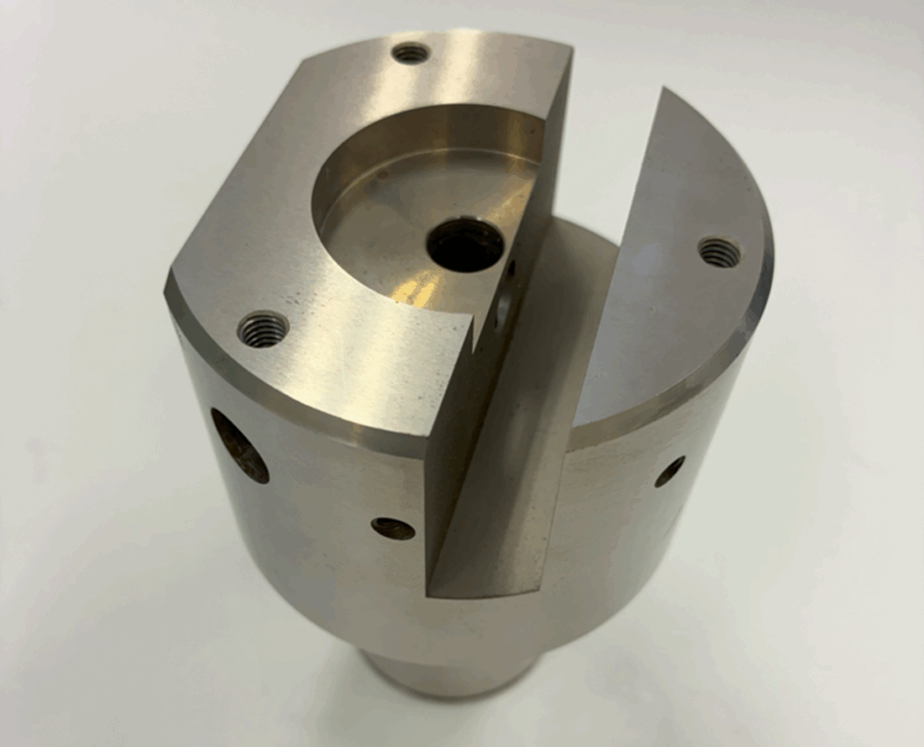 製作事例 材質 SKD11 サイズ φ80×120 納期 30日 旋盤・熱処理・研磨まで協力工場と連携して対応 有限会社木下製作所 木下製作所 部品加工 金属加工 機械加工 マシニングセンタ